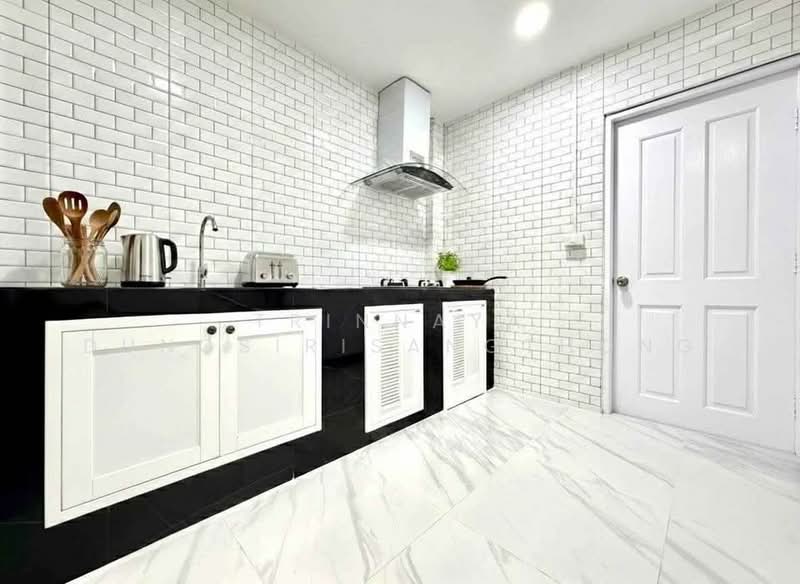 4-BR Townhouse, Bangkok, Chom Thong, Chom Thong, Bangkok, 4 Bedrooms, 155 sqm, Townhouse For Sale, by Trinnaya Dungsirisangthong, 500156773 - DDproperty.com