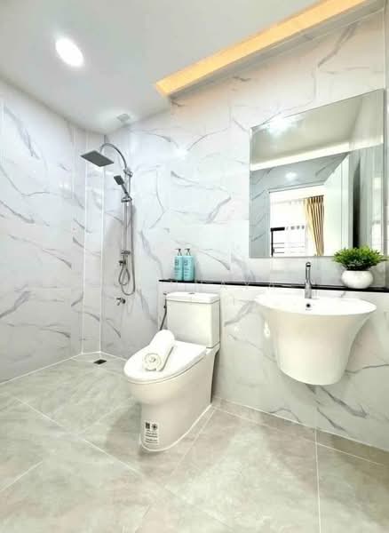 ทาวน์เฮ้าส์ 4-ห้องนอน, กรุงเทพ, จอมทอง, จอมทอง, กรุงเทพ, 155 ตร.ม., ทาวน์เฮ้าส์ ขาย, โดย Trinnaya Dungsirisangthong, 500156773 - DDproperty.com