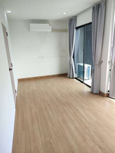For Rent: 4-Storey Commercial Building on Kingkaew Road (SPSSR90), Samut Prakan, ถ. กิ่งแก้ว, Rachathewa, Bang Plee, Samut Prakan, , 200 sqm, Shophouse For Rent, by Khun Poon, 500156780 - DDproperty.com