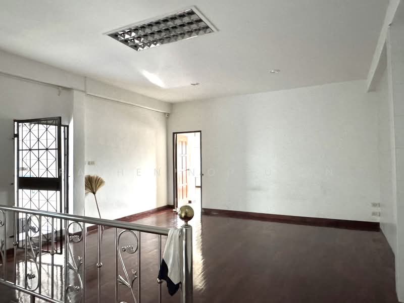 ให้เช่า - ให้เช่า บ้านทาวน์เฮ้าส์ 2 ชั้น สาครมงคล หาดใหญ่ ขนาด 3 ห้องนอน มีแอร์ทุกห้อง 10,000 บาท/เดือน, สงขลา