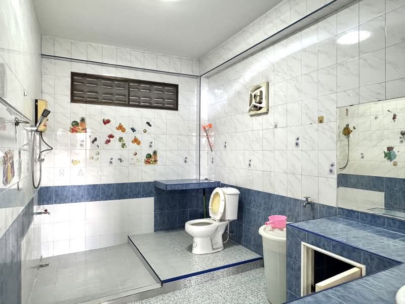 Two-story townhouse for rent in Sakon Mongkol, Hat Yai. 3 bedrooms, all with air conditioning., Songkhla, Hat-Yai, Hat Yai, Songkhla, 3 Bedrooms, 188 sqm, Townhouse For Rent, by Rachen Nopsuwan, 500156781 - DDproperty.com