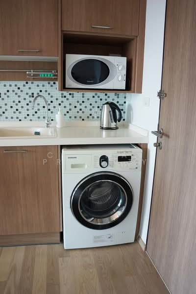 Noble Remix, Bangkok, 772 Soi Sukhumvit 36, Sukhumvit Road, Khong Tan, Khlong Toei, Bangkok, 1 Bedroom, 44 sqm, Condo For Rent, by caveman property, 500156805 - DDproperty.com