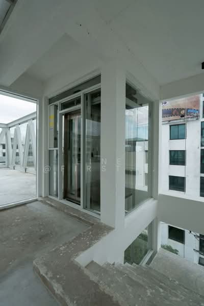 6-Storey Building with Rooftop, New CBD Rama 9 Soi 54, Near MRT Rama 9, Bangkok, Suan Luang, Suan Luang, Bangkok, , 1,500 sqm, Shophouse For Rent, by LINE @firststep, 500156842 - DDproperty.com