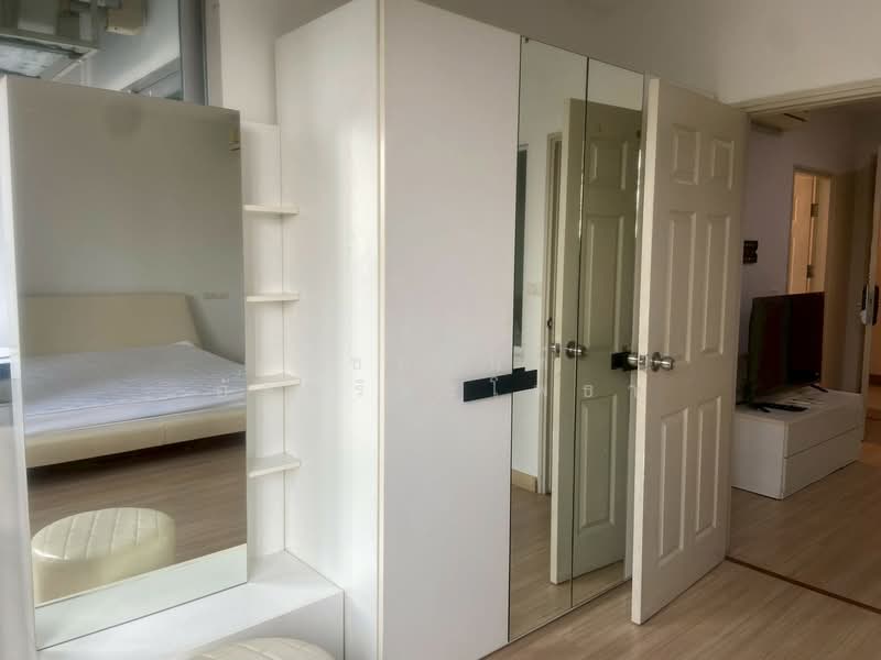 Life @ Sathorn 10, Bangkok, 48 Soi Sathorn 10, Sathorn Road, Silom, Bang Rak, Bangkok, 1 Bedroom, 48 sqm, Condo For Rent, by รัชกานต์ อัจฉริยะโพธา, 500156850 - DDproperty.com