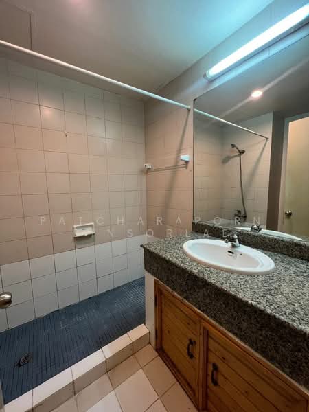 Baan Sukhumvit, Bangkok, Soi Napasap 5, Khong Tan, Khlong Toei, Bangkok, 1 Bedroom, 41 sqm, Condo For Sale, by Patcharaporn Binsorlae, 500156880 - DDproperty.com