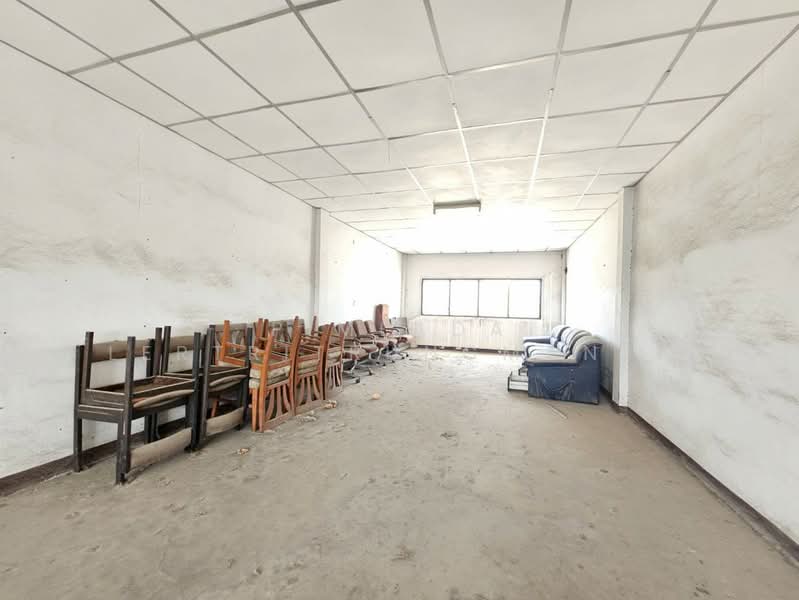 หมู่บ้านช้างทอง, Pathum Thani, Khu Khot, Lam Luk Ka, Pathum Thani, , 240 sqm, Shophouse For Sale, by Pimlada Lertritrungmanee, 500156891 - DDproperty.com