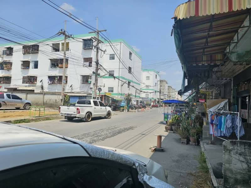หมู่บ้านช้างทอง, Pathum Thani, Khu Khot, Lam Luk Ka, Pathum Thani, , 240 sqm, Shophouse For Sale, by Pimlada Lertritrungmanee, 500156891 - DDproperty.com
