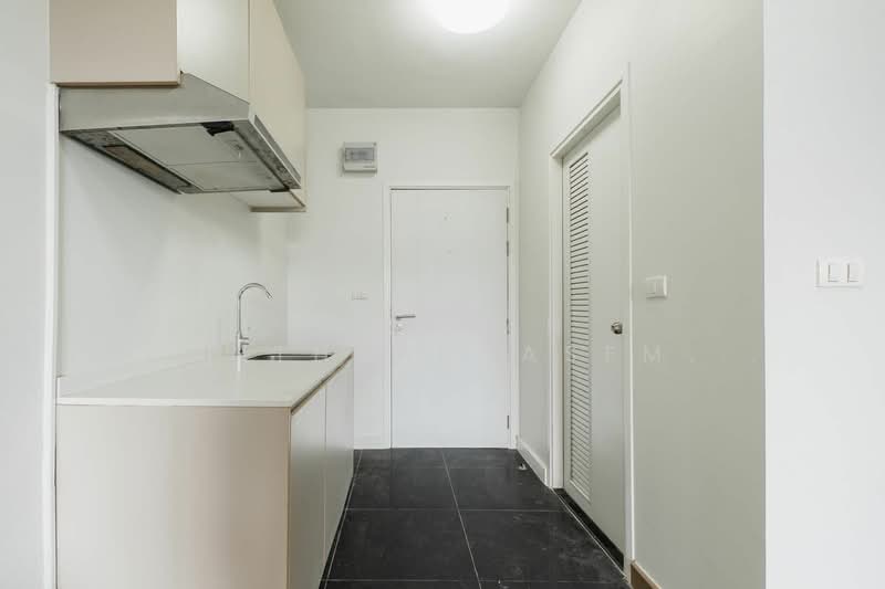 A Space Me Sukhumvit 77, Bangkok, 2363 Soi Sukhumvit 77, Sukhumvit Road, Suan Luang, Suan Luang, Bangkok, 1 Bedroom, 28 sqm, Condo For Sale, by Pornpan Chantharakasemchai, 500156898 - DDproperty.com