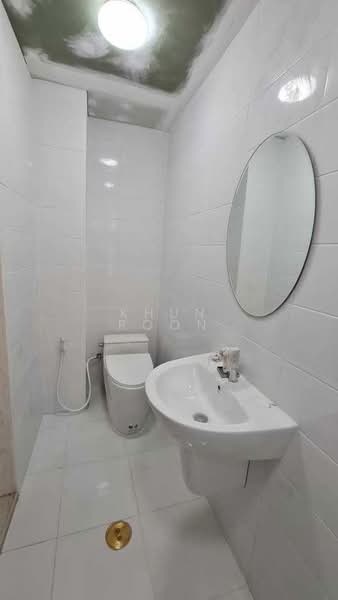 For Rent: Newly Renovated Townhome | Only 4 km to Thonglor (SPSSR91), Bangkok, ถ. พัฒนาการ, Suan Luang, Suan Luang, Bangkok, 4 Bedrooms, 160 sqm, Townhouse For Rent, by Khun Poon, 500156899 - DDproperty.com