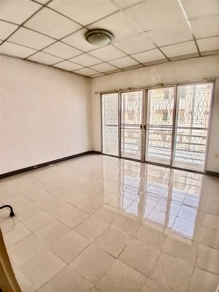 ทาวน์โฮม 3 ชั้น 18 ตร.ว. ทาวน์โฮม ซอยรามคำแหง24 แยก8, Bangkok, Hua Mak, Bang Kapi, Bangkok, 4 Bedrooms, 100 sqm, Townhouse For Sale, by คุณ ณภัชนันท์ อินชญาดา (เจณ), 500156903 - DDproperty.com