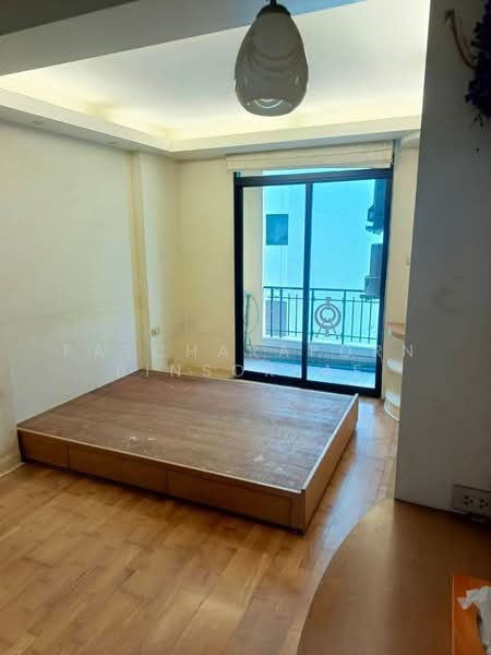 Pipat Place, Bangkok, 37 Soi Sathon 6, Silom, Bang Rak, Bangkok, 1 Bedroom, 52 sqm, Condo For Sale, by Patcharaporn Binsorlae, 500156916 - DDproperty.com