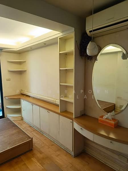 Pipat Place : พิพัฒน์ เพลส คอนโดมิเนียม, กรุงเทพ, 37 ซอย สาทร 6, สีลม, บางรัก, กรุงเทพ, 52 ตร.ม., คอนโด ขาย, โดย Patcharaporn Binsorlae, 500156916 - DDproperty.com