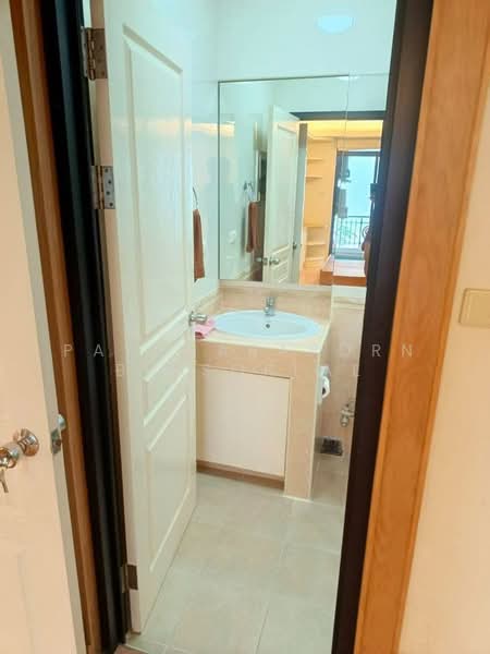 Pipat Place : พิพัฒน์ เพลส คอนโดมิเนียม, กรุงเทพ, 37 ซอย สาทร 6, สีลม, บางรัก, กรุงเทพ, 52 ตร.ม., คอนโด ขาย, โดย Patcharaporn Binsorlae, 500156916 - DDproperty.com