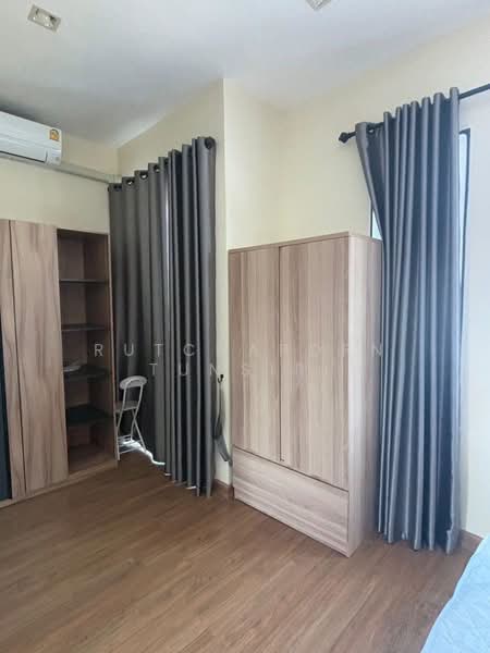 ทาวน์เฮ้าส์ ให้เช่า – ใกล้มีโชคพลาซ่า เพียง 5 นาที ค่าเช่า 22,000 บาท / เดือน รหัสทรัพย์ : No.5H634, เชียงใหม่, สันผีเสื้อ, เมืองเชียงใหม่, เชียงใหม่, 103 ตร.ม., ทาวน์เฮ้าส์ ให้เช่า, โดย Rutchaporn Tunsiri, 500156925 - DDproperty.com