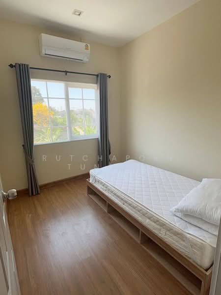 ทาวน์เฮ้าส์ ให้เช่า – ใกล้มีโชคพลาซ่า เพียง 5 นาที ค่าเช่า 22,000 บาท / เดือน รหัสทรัพย์ : No.5H634, Chiang Mai, San Phi Sua, Muang Chiang Mai, Chiang Mai, 4 Bedrooms, 103 sqm, Townhouse For Rent, by Rutchaporn Tunsiri, 500156925 - DDproperty.com