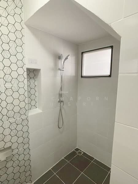 ทาวน์เฮ้าส์ ให้เช่า – ใกล้มีโชคพลาซ่า เพียง 5 นาที ค่าเช่า 22,000 บาท / เดือน รหัสทรัพย์ : No.5H634, เชียงใหม่, สันผีเสื้อ, เมืองเชียงใหม่, เชียงใหม่, 103 ตร.ม., ทาวน์เฮ้าส์ ให้เช่า, โดย Rutchaporn Tunsiri, 500156925 - DDproperty.com