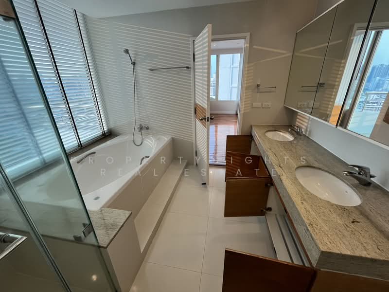 Baan Jamjuree, Bangkok, 42 Soi Sukhumvit 39, Khlong Tan Nua, Watthana, Bangkok, 3 Bedrooms, 198 sqm, Condo For Rent, by PROPERTYSIGHTS REAL ESTATE, 500156926 - DDproperty.com