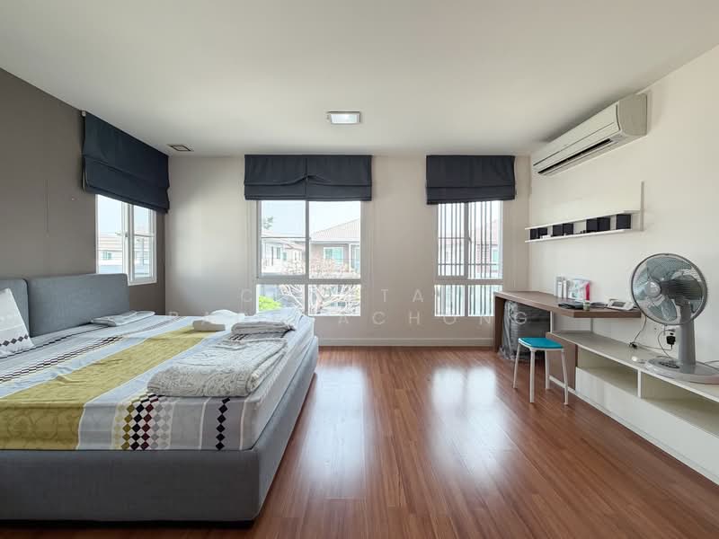 Mantana Kalapapruk-Wongwaen, Bangkok, 379 Kanchanaphisek Road, Lak Song, Bang Khae, Bangkok, 3 Bedrooms, 164 sqm, Single Detached House For Sale, by Chantat Raoprachong, 500156938 - DDproperty.com