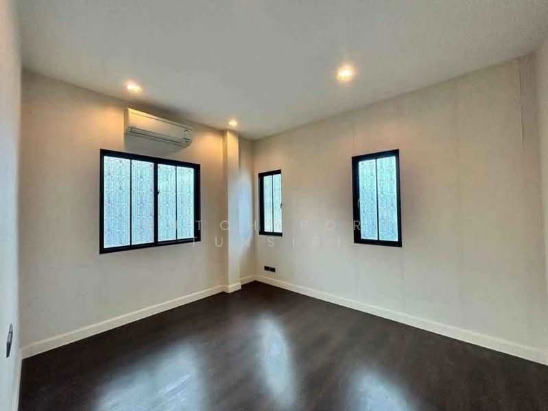 บ้านในโครงการ ให้เช่า – ใกล้มีโชคพลาซ่า เพียง 5 นาที ค่าเช่า 38,000 บาท / เดือน รหัสทรัพย์ : No.5H63, เชียงใหม่, หนองจ๊อม, สันทราย, เชียงใหม่, 150 ตร.ม., บ้านเดี่ยว ให้เช่า, โดย Rutchaporn Tunsiri, 500156948 - DDproperty.com