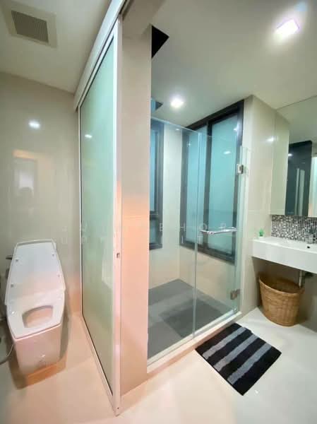 Rhythm Sukhumvit 44/1, Bangkok, Sukhumvit Road, Phra Kanong, Khlong Toei, Bangkok, 2 Bedrooms, 52 sqm, Condo For Rent, by Juthabhorn Uppachit (Amy), 500156966 - DDproperty.com