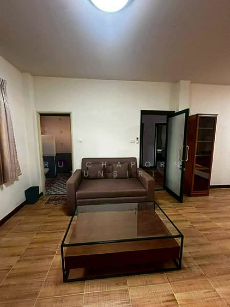 Pool Villa ให้เช่า – ใกล้มีโชคพลาซ่า เพียง 5 นาที ค่าเช่า 60,000 บาท / เดือน รหัสทรัพย์ : No.5P003, Chiang Mai, San Sai Noi, San Sai, Chiang Mai, 5 Bedrooms, 200 sqm, Single Detached House For Rent, by Rutchaporn Tunsiri, 500157007 - DDproperty.com