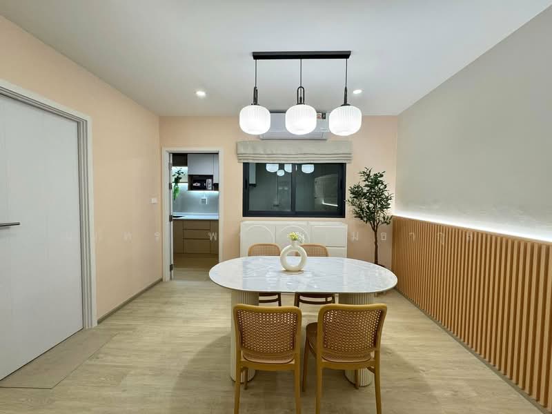 PLEX Onnut - Wongwaen, Bangkok, Sukhaphiban 2 Road, Dok Mai, Prawet, Bangkok, 3 Bedrooms, 150 sqm, Townhouse For Rent, by ณภัทร พรสิริเมธากุล, 500157011 - DDproperty.com