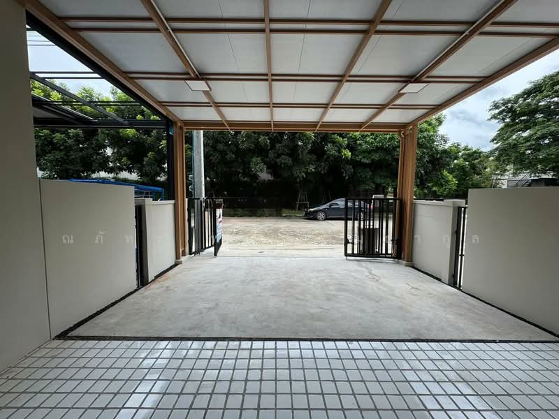 PLEX Onnut - Wongwaen, Bangkok, Sukhaphiban 2 Road, Dok Mai, Prawet, Bangkok, 3 Bedrooms, 150 sqm, Townhouse For Rent, by ณภัทร พรสิริเมธากุล, 500157011 - DDproperty.com