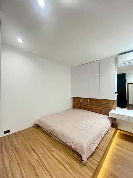 ทาวน์เฮ้าส์ให้เช่า – ใกล้เซ็นทรัลเฟสติวัล ค่าเช่า 38,000 บาท / เดือน รหัสทรัพย์ : No.6H323, Chiang Mai, San Phra Net, San Sai, Chiang Mai, 3 Bedrooms, 185 sqm, Townhouse For Rent, by Rutchaporn Tunsiri, 500157029 - DDproperty.com