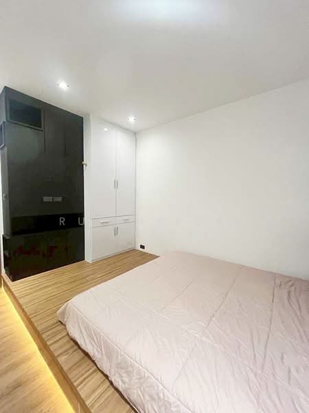 ทาวน์เฮ้าส์ให้เช่า – ใกล้เซ็นทรัลเฟสติวัล ค่าเช่า 38,000 บาท / เดือน รหัสทรัพย์ : No.6H323, เชียงใหม่, สันพระเนตร, สันทราย, เชียงใหม่, 185 ตร.ม., ทาวน์เฮ้าส์ ให้เช่า, โดย Rutchaporn Tunsiri, 500157029 - DDproperty.com