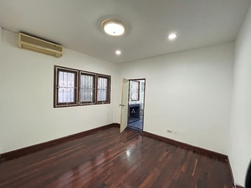 Preecha 1 (Pattanakan 39), Bangkok, Phatthanakan 39, Suan Luang, Suan Luang, Bangkok, 3 Bedrooms, 208 sqm, Single Detached House For Rent, by Phakawadee Jiramanee, 500157049 - DDproperty.com