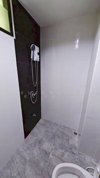 ทาวน์เฮ้าส์ให้เช่า – ใกล้บิ๊กซีแม่เหียะ ค่าเช่า 15,000 บาท / เดือน รหัสทรัพย์ : No.9H1018, Chiang Mai, Mae Hia, Muang Chiang Mai, Chiang Mai, 4 Bedrooms, 110 sqm, Townhouse For Rent, by Rutchaporn Tunsiri, 500157055 - DDproperty.com