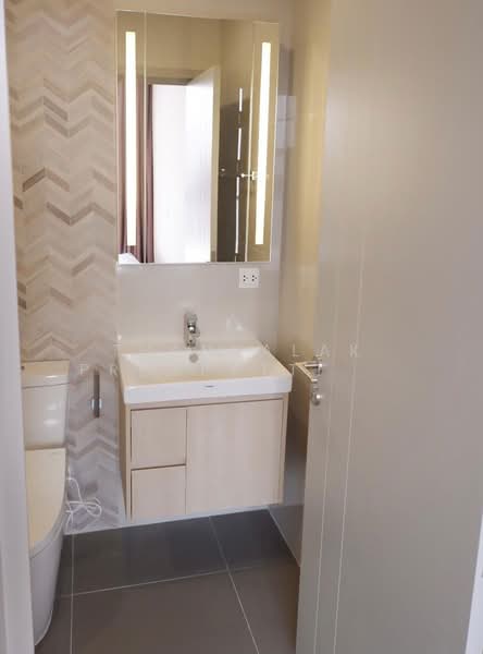 Oka Haus Sukhumvit 36 : โอกะ เฮ้าส์ สุขุมวิท 36, กรุงเทพ, 3399 ถนนพระรามที่ ๔, คลองตัน, คลองเตย, กรุงเทพ, 26 ตร.ม., คอนโด ให้เช่า, โดย Thanyalak Premputtiphan, 500157075 - DDproperty.com