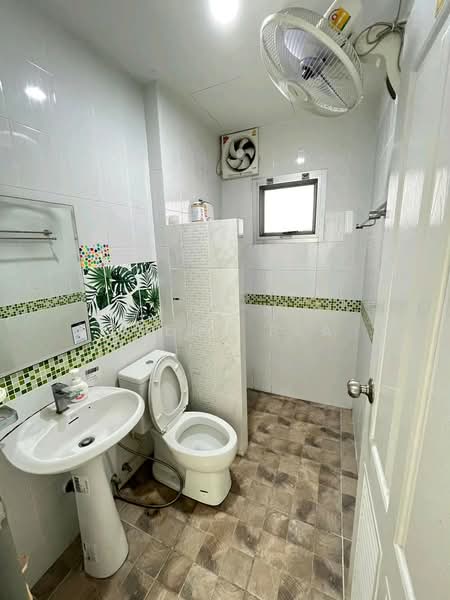 2-story Detached house for rent, Ladprao 41 (SPSAD3827), Bangkok, Chan Kasem, Chatuchak, Bangkok, 4 Bedrooms, 280 sqm, Single Detached House For Rent, by Agent Pla, 500157093 - DDproperty.com