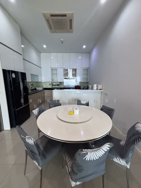 Circle Condominium, Bangkok, 1674 Soi Petchaburi 36 Petchaburi Road, Makkasan, Ratchathewi, Bangkok, 3 Bedrooms, 175 sqm, Condo For Rent, by Banklionaire BLN ASSET, 500157097 - DDproperty.com