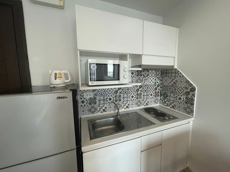 Thru Thonglor, Bangkok, Petchaburi Road, Bang Kapi, Huai Khwang, Bangkok, 1 Bedroom, 31 sqm, Condo For Sale, by Jittarat Kunthong, 500157106 - DDproperty.com