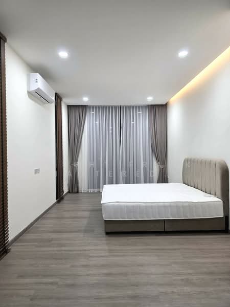 บ้านเดี่ยวโซนสุขุมวิท, กรุงเทพ, บางจาก, พระโขนง, กรุงเทพ, 250 ตร.ม., บ้านเดี่ยว ขาย, โดย Knight Frank Chartered (Thailand) Co.,Ltd, 500157110 - DDproperty.com