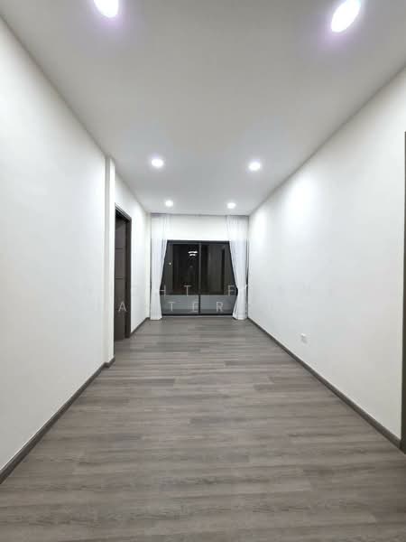 House in Sukhumvit, Bangkok, Bang Chak, Phra Khanong, Bangkok, 3 Bedrooms, 250 sqm, Single Detached House For Sale, by Knight Frank Chartered (Thailand) Co.,Ltd, 500157110 - DDproperty.com