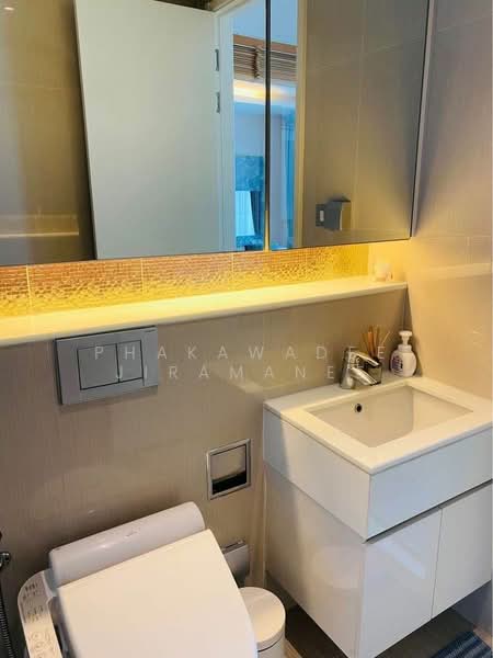 H Sukhumvit 43, Bangkok, 28 Sukhumvit 34 Road, Khlong Tan Nua, Watthana, Bangkok, 1 Bedroom, 43 sqm, Condo For Rent, by Phakawadee Jiramanee, 500157129 - DDproperty.com