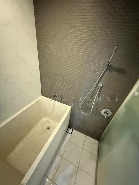 Siamese Gioia, Bangkok, Sukhumvit 31 Road, Khlong Tan Nua, Watthana, Bangkok, 1 Bedroom, 50 sqm, Condo For Sale, by Chomratkamol Soontorntarawong (Gor), 500157136 - DDproperty.com