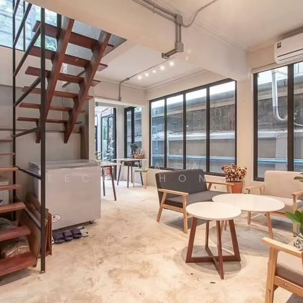 3-BR Townhouse, Bangkok, Thung Maha Mek, Sathon, Bangkok, 3 Bedrooms, 311 sqm, Townhouse For Rent, by Natasa Techathonthanakhun, 500157159 - DDproperty.com