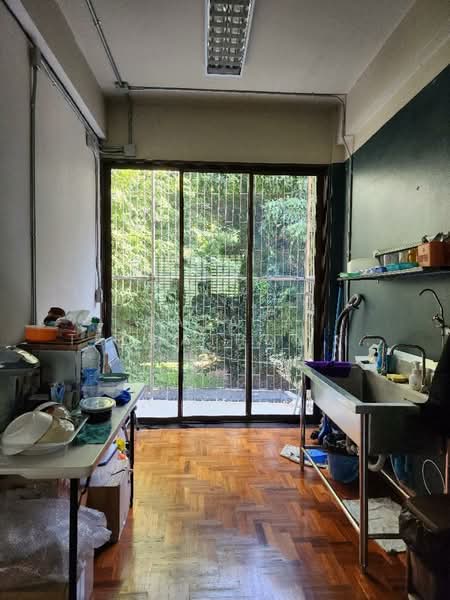 3-BR Townhouse, Bangkok, Thung Maha Mek, Sathon, Bangkok, 3 Bedrooms, 311 sqm, Townhouse For Rent, by Natasa Techathonthanakhun, 500157159 - DDproperty.com