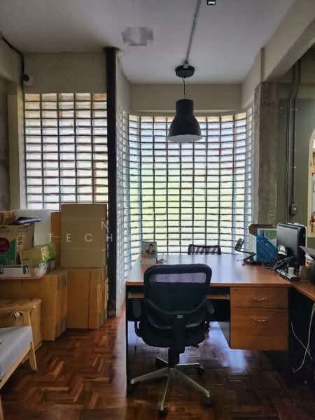 3-BR Townhouse, Bangkok, Thung Maha Mek, Sathon, Bangkok, 3 Bedrooms, 311 sqm, Townhouse For Rent, by Natasa Techathonthanakhun, 500157159 - DDproperty.com