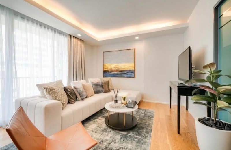 Focus Ploenchit, Bangkok, Soi Sukhumvit 2, Khlong Toei, Khlong Toei, Bangkok, 2 Bedrooms, 71 sqm, Condo For Sale, by Thanyalak Premputtiphan, 500157168 - DDproperty.com