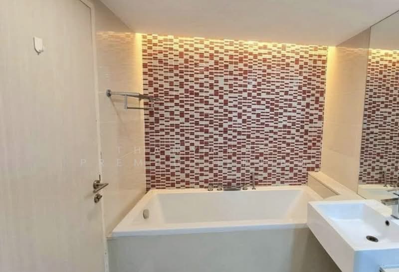 Le Nice Ekamai, Bangkok, Sukhumvit 63 Road, Phra Kanong Nua, Watthana, Bangkok, 1 Bedroom, 50 sqm, Condo For Rent, by Thanyalak Premputtiphan, 500157178 - DDproperty.com