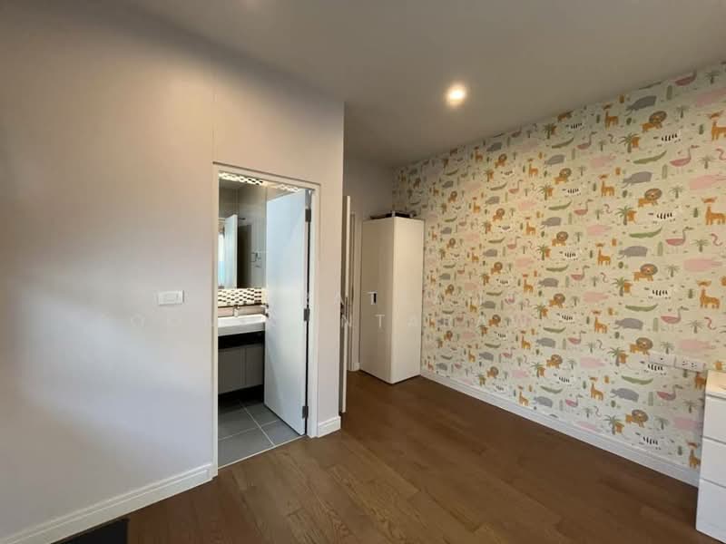 Burasiri Pattanakarn, Bangkok, New Pattanakarn Road, Prawet, Prawet, Bangkok, 4 Bedrooms, 210 sqm, Single Detached House For Sale, by Chomratkamol Soontorntarawong (Gor), 500157195 - DDproperty.com