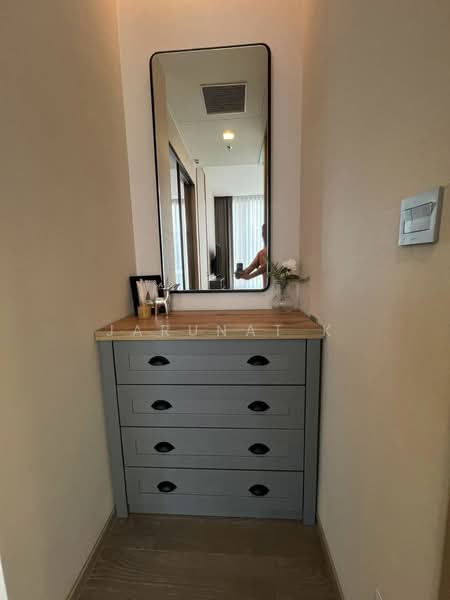 The Esse Asoke, Bangkok, 333 Soi Sukhumvit 21, Sukhumvit Road, Khlongtoei Nua, Watthana, Bangkok, 1 Bedroom, 45 sqm, Condo For Rent, by Jarunat K, 500157198 - DDproperty.com