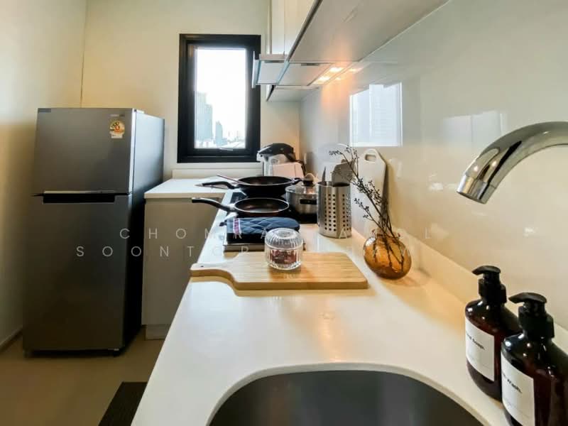 Life Asoke, Bangkok, Asoke-Dindang Road, Bang Kapi, Huai Khwang, Bangkok, 2 Bedrooms, 60 sqm, Condo For Rent, by Chomratkamol Soontorntarawong (Gor), 500157217 - DDproperty.com