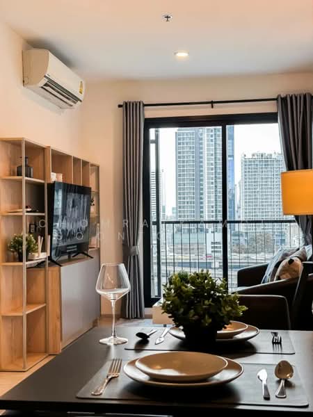 Life Asoke, Bangkok, Asoke-Dindang Road, Bang Kapi, Huai Khwang, Bangkok, 2 Bedrooms, 60 sqm, Condo For Rent, by Chomratkamol Soontorntarawong (Gor), 500157217 - DDproperty.com
