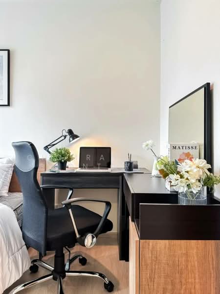 Life Asoke, Bangkok, Asoke-Dindang Road, Bang Kapi, Huai Khwang, Bangkok, 2 Bedrooms, 60 sqm, Condo For Rent, by Chomratkamol Soontorntarawong (Gor), 500157217 - DDproperty.com