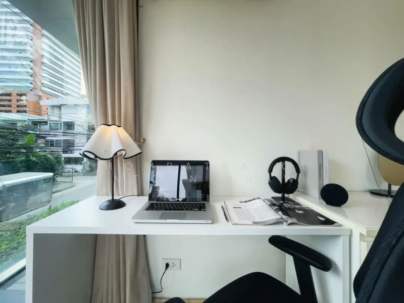 Socio Reference 61, Bangkok, Sukhumvit 61, Khlongtoei Nua, Watthana, Bangkok, 2 Bedrooms, 68 sqm, Condo For Rent, by Chomratkamol Soontorntarawong (Gor), 500157248 - DDproperty.com